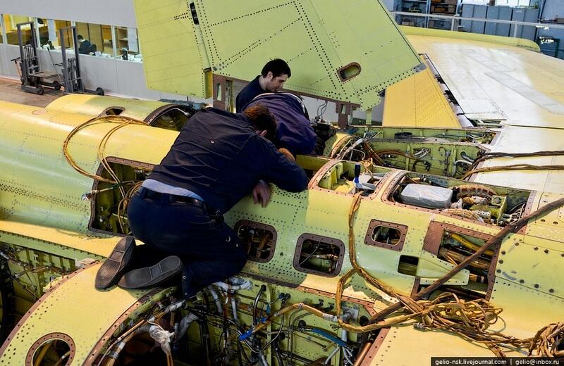 Pabrik Pesawat Sukhoi di Novosibirks Russie