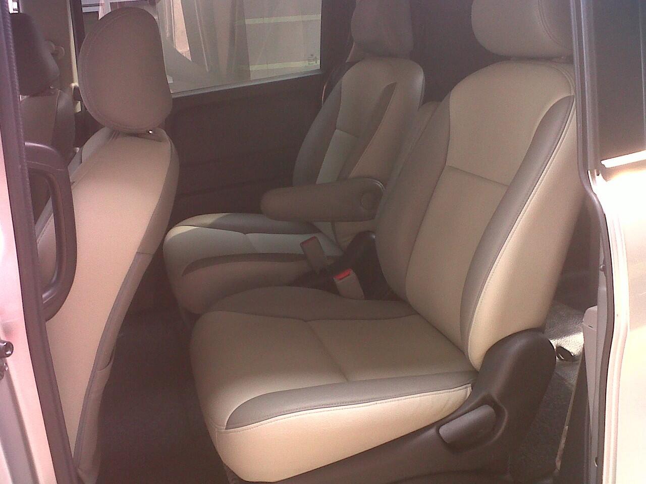 Honda Freed PSD AT Tahun 2010 Silver Metalik