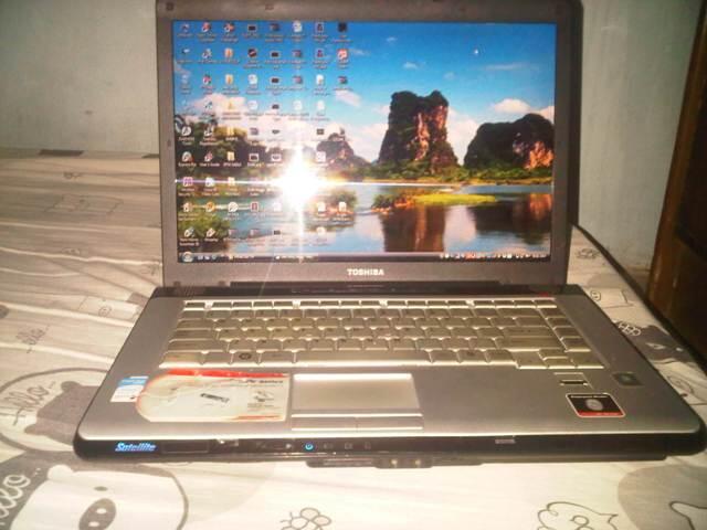 2ND Leptop TOSHIBA SATELITE A205