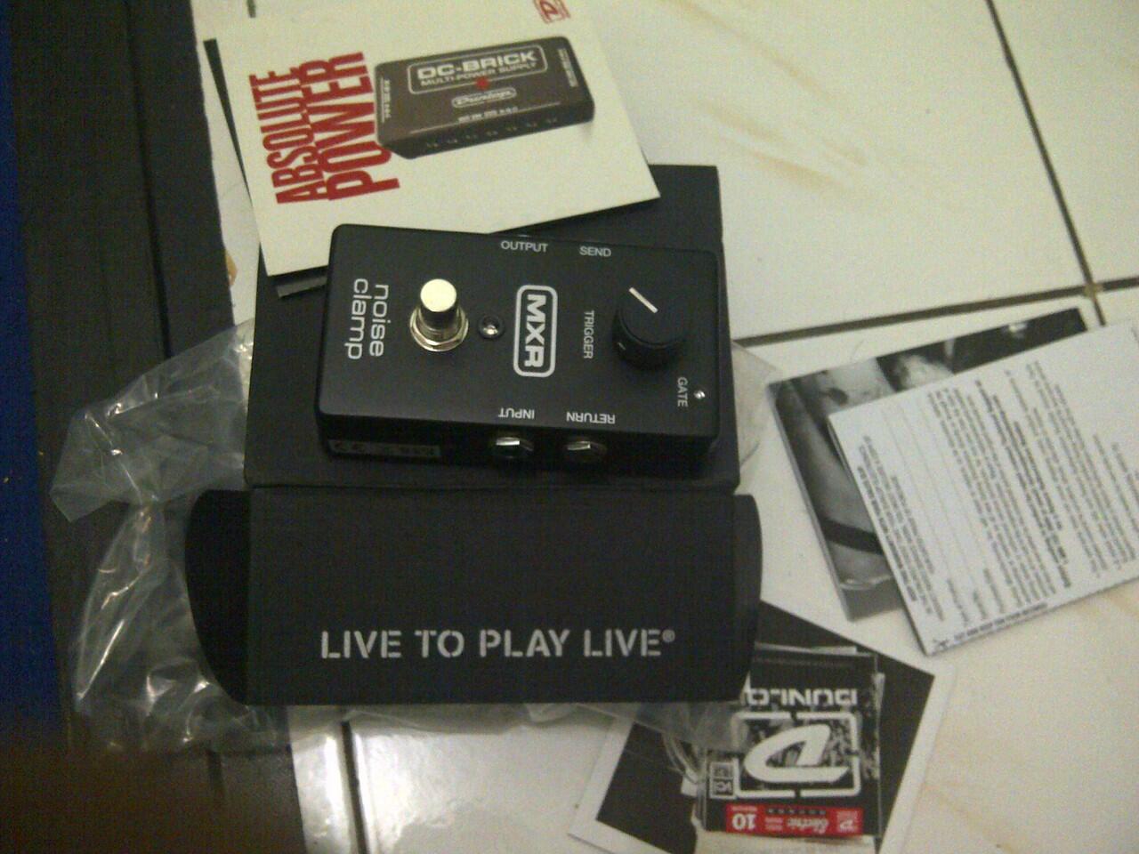 Dijual borongan atau satuan efek gitar TS 808 , Noise clamp MXR , DD 7