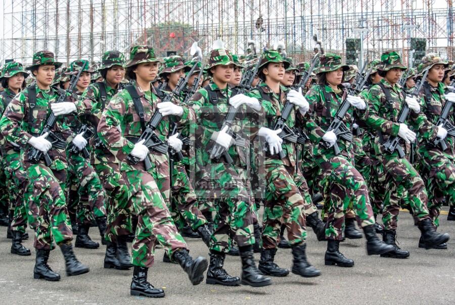 Gladi HUT TNI - 2013