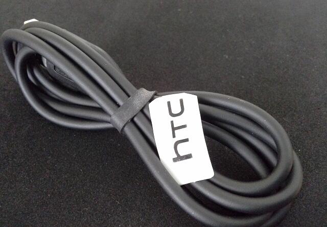 Original Charger HTC + USC Cable **bukan barang KW**
