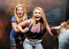 kocak,ekspresi orang bule ngeliat setan &#91;The Nightmares Fear Factory&#93;