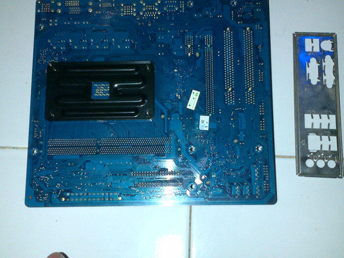 MOBO GIGABYTE GA-MA74GMT-S2