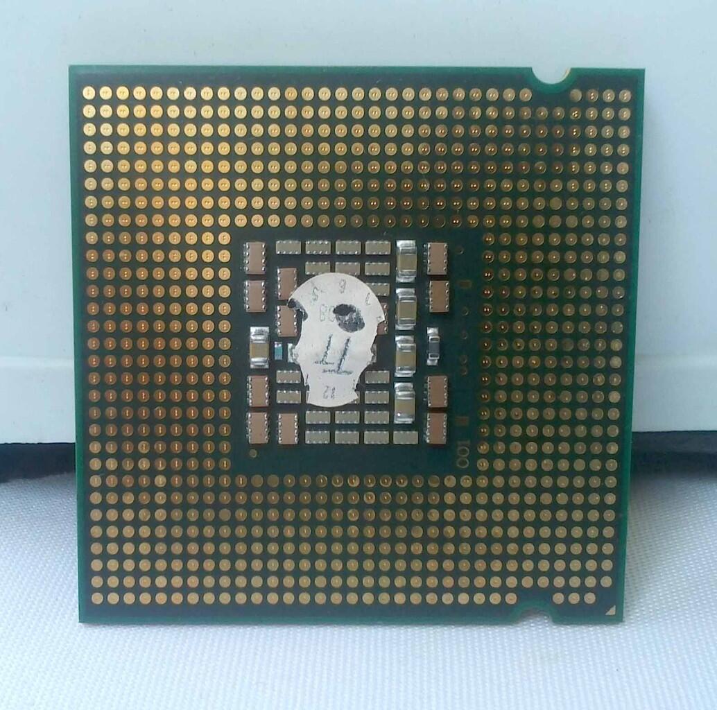 PENTIUM D935 3.20GHz LGA775 (dualcore) 2nd SEMARANG