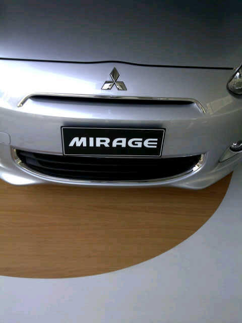 MITSUBISHI MIRAGE TDP 20 JUTAAN BARANG READY STOCK SIAP KIRIM