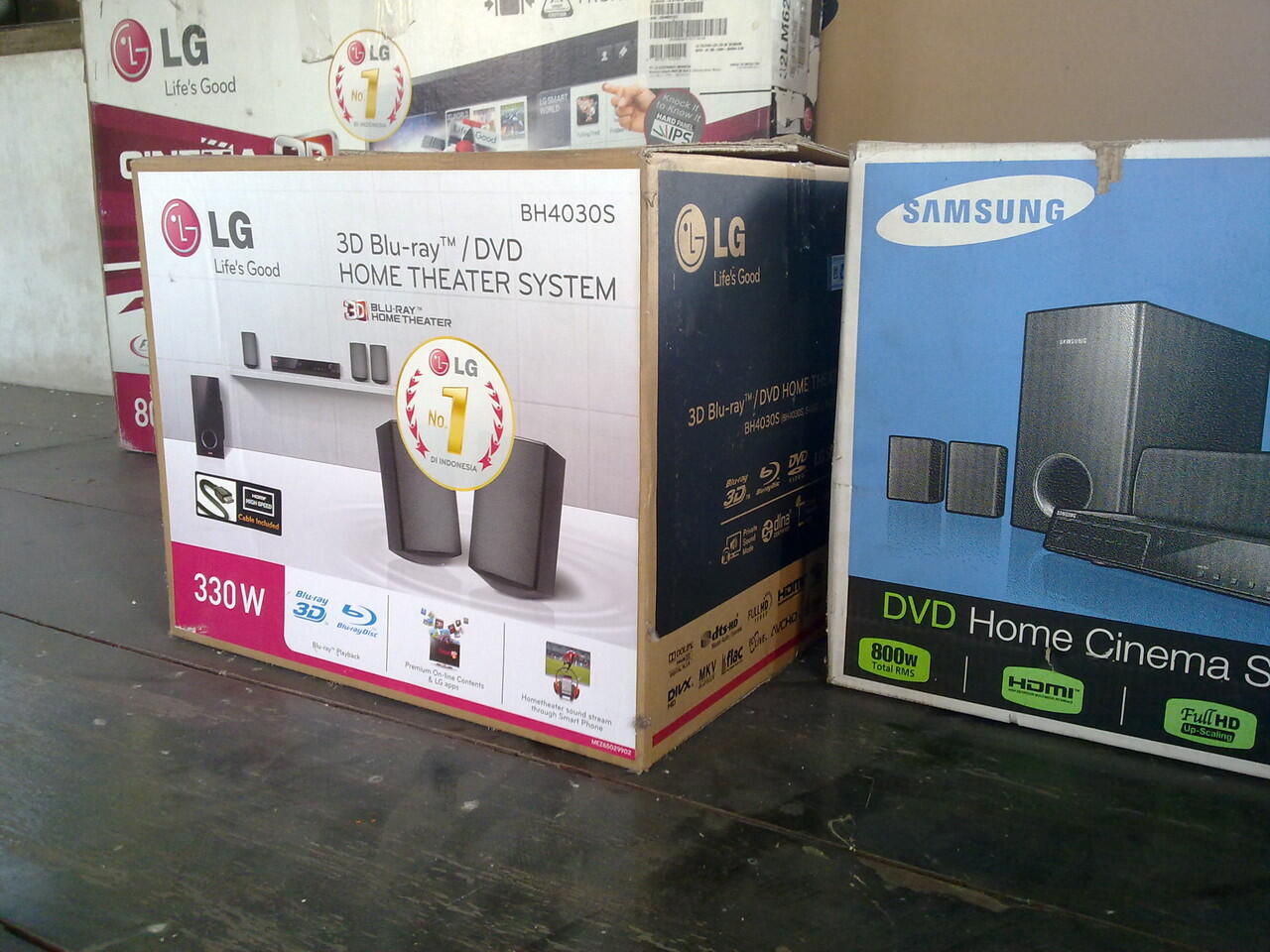 Terjual 3D Blu Ray & DVD Home Theater 5.1 LG BH4030S 