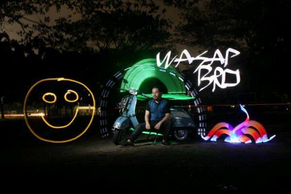 Light Painting Alias Melukis Dengan Cahaya 