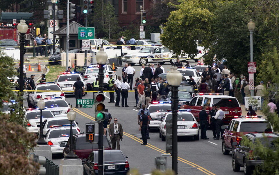 Foto - Foto Setelah Peristiwa Penembakan di Capitol Hill