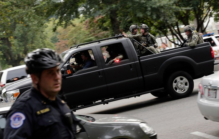 Foto - Foto Setelah Peristiwa Penembakan di Capitol Hill