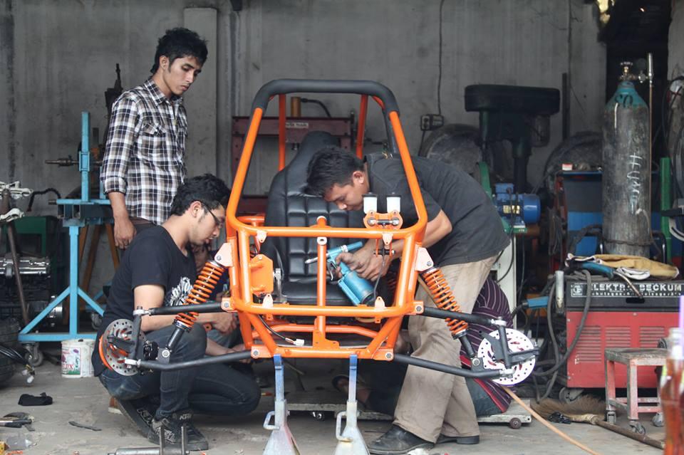 Inilah Mobil Listrik Hasil Karya Mahasiswa Teknik Mesin Unpas