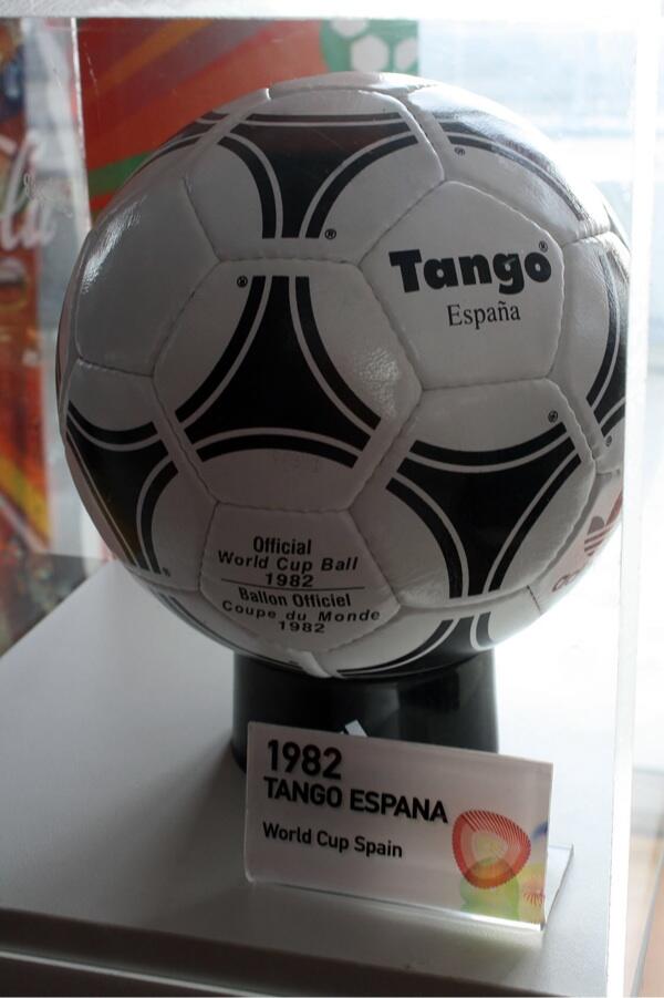 Nama-nama Bola Piala Dunia dan Perkembangan Teknologi yang Dipakai