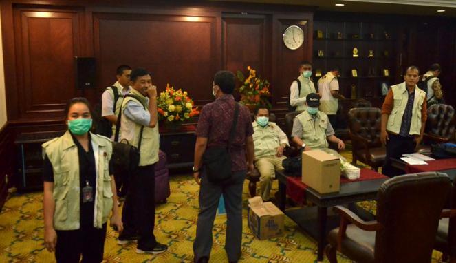  KPK temukan ganja dan ekstasi di kantor Akil Moktar 