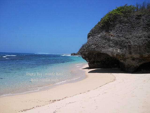 Menikmati Indahnya Pantai Selatan Pulau Dewata Bali 