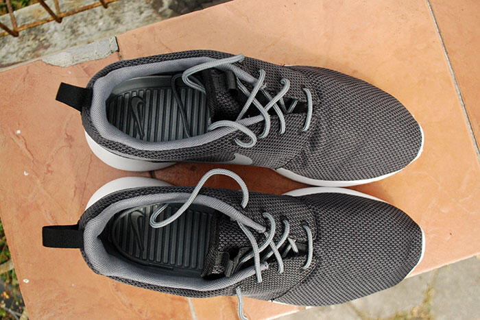 Terjual Nike Roshe Run Grey black Original  size 41  COD 