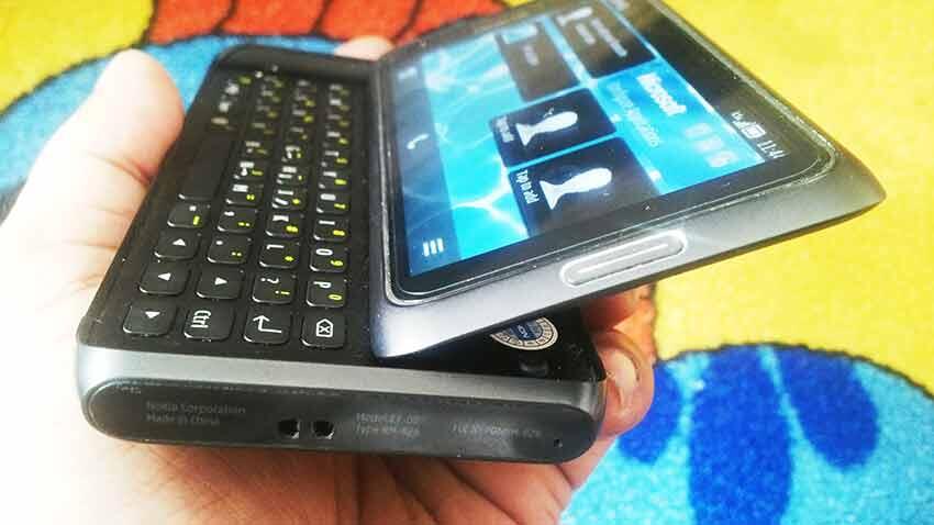 JUAL NOKIA E7 Dark Grey MULUS