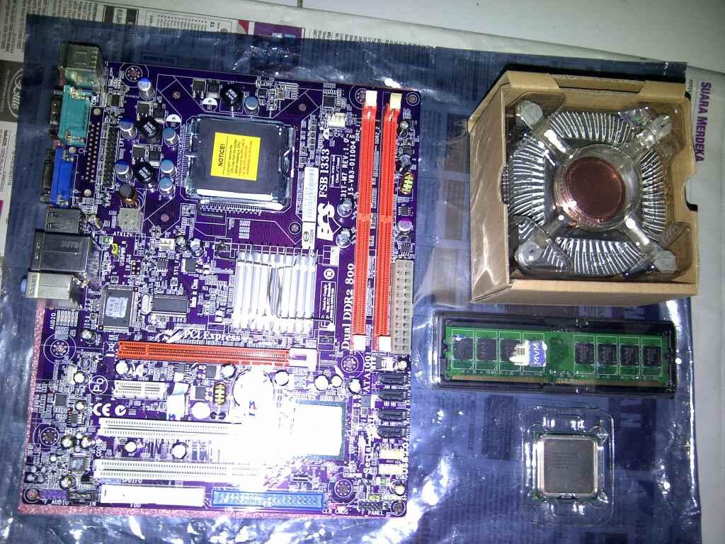 Core 2 Duo E7300 + ECS G31T-M7 + Memory