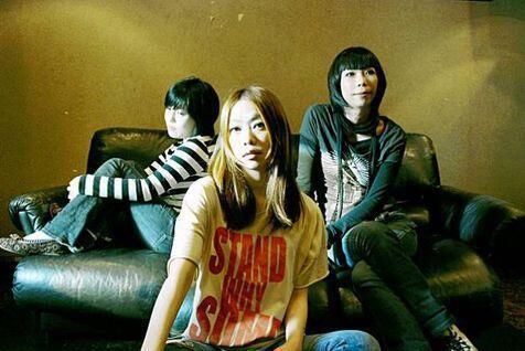 10 Band Rock Cewek Jepang Paling Keren, Setuju? (Agak BB+)