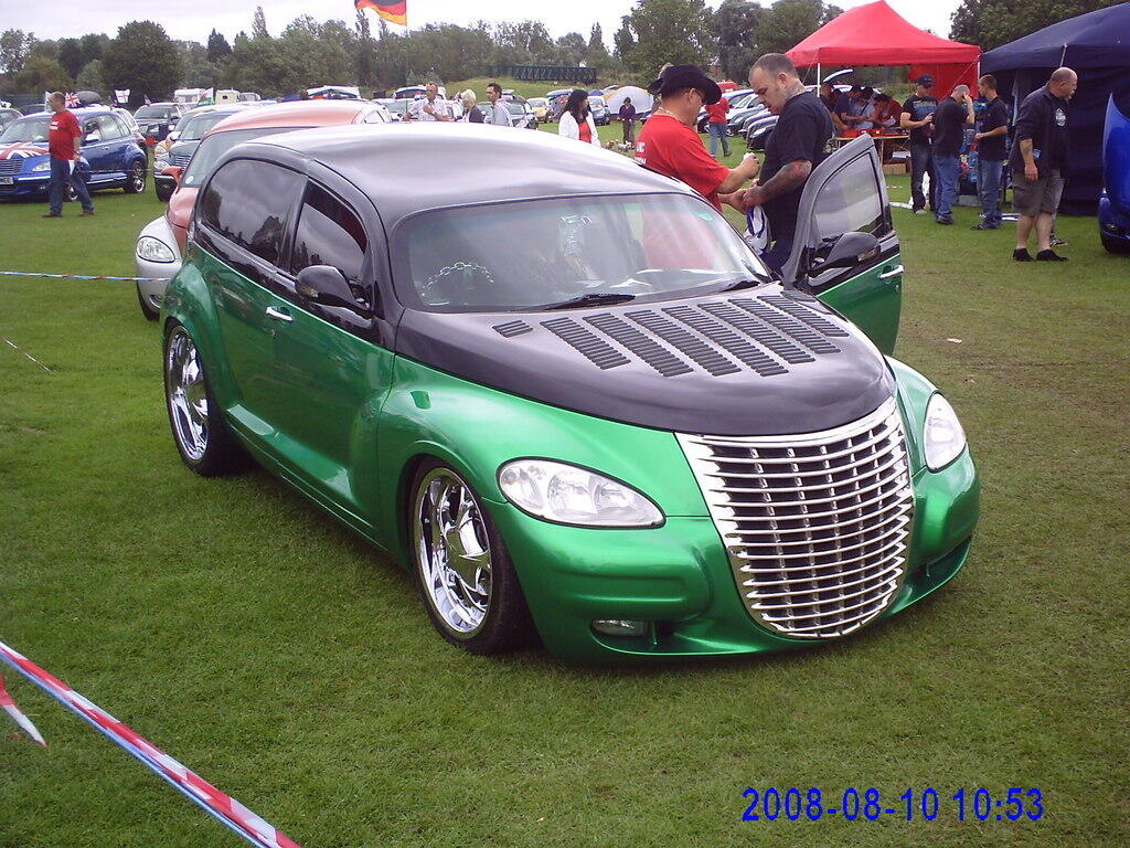 Foto Foto &quot;100 Ugliest Cars of All Time&quot;