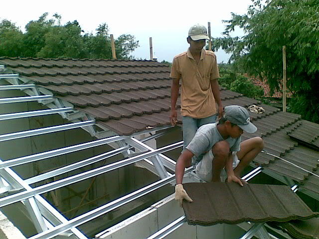 Terjual HARGA GENTENG METAL ROOF LAPIS PASIR BERPASIR  KASKUS