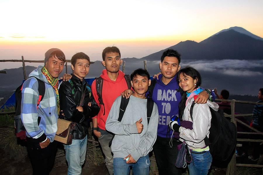 Pendakian Pertama Saya Bareng Teman - teman baru di Gunung Batur, Bali