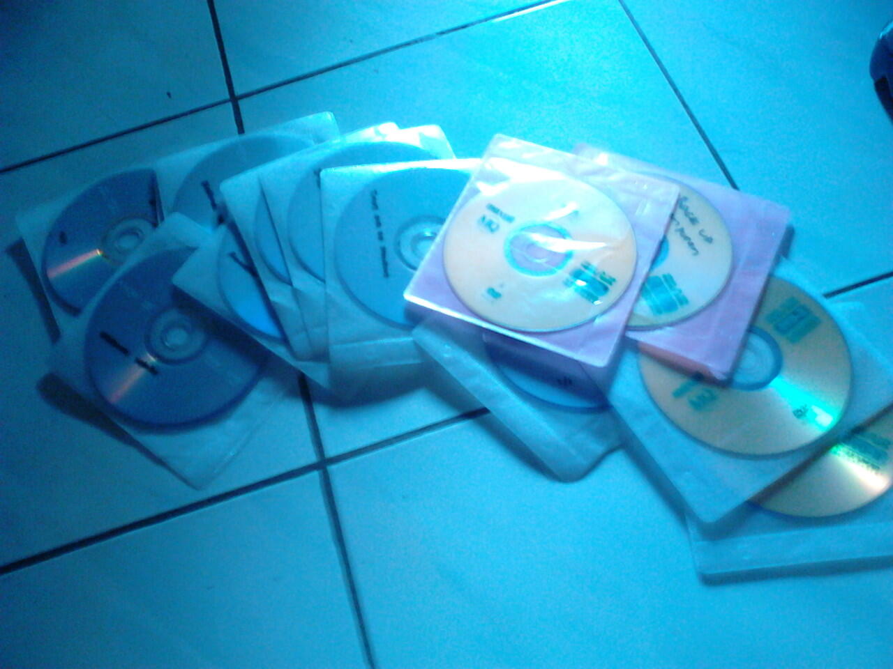 jual dvd pc game dan film 4500/dvd bisa cod ada bonus dan ane antar sampe rumah agan