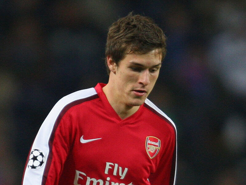 Peran Vital Box To Box Midfielder