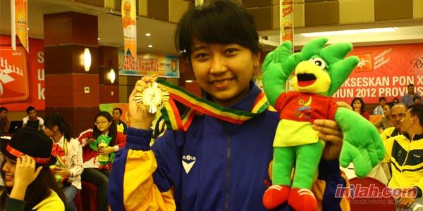 &#91;FOTO&#93;Irene Kharisma,Calon Grand Master Catur Muda Dari Indonesia