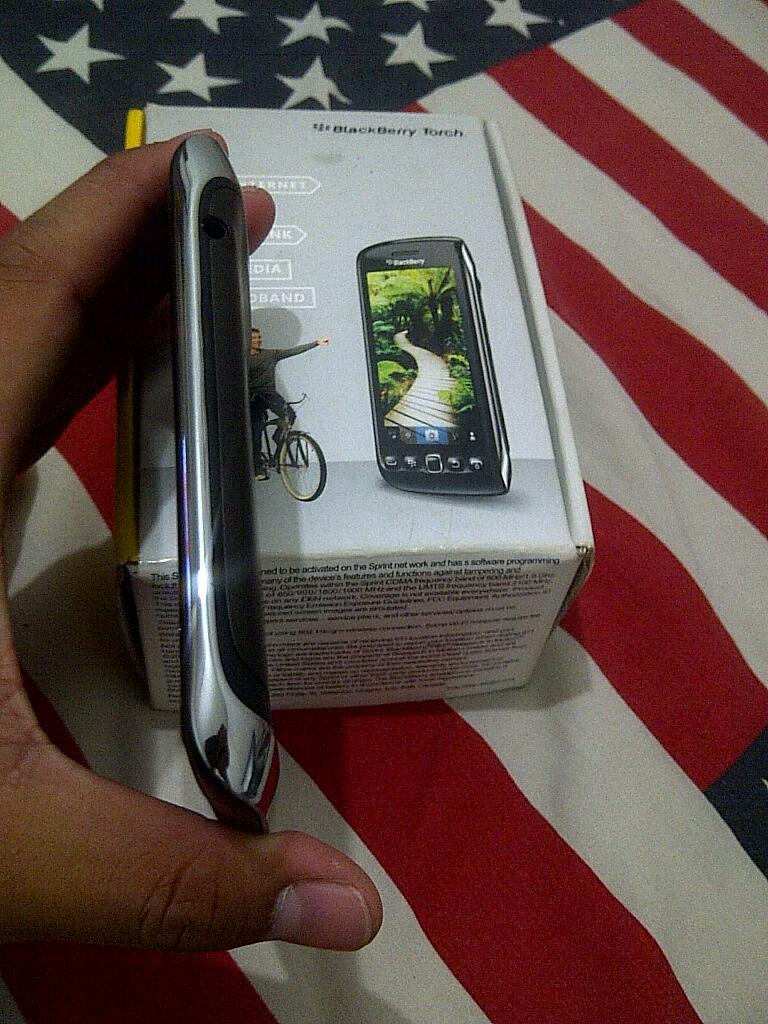 Bb 9850 Monaco GSM - CDMA Jogja