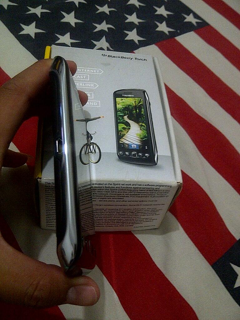 Bb 9850 Monaco GSM - CDMA Jogja