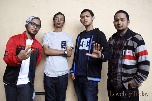 Lagu bondan prakoso & fade 2 black yang penuh semangat dan motifasi