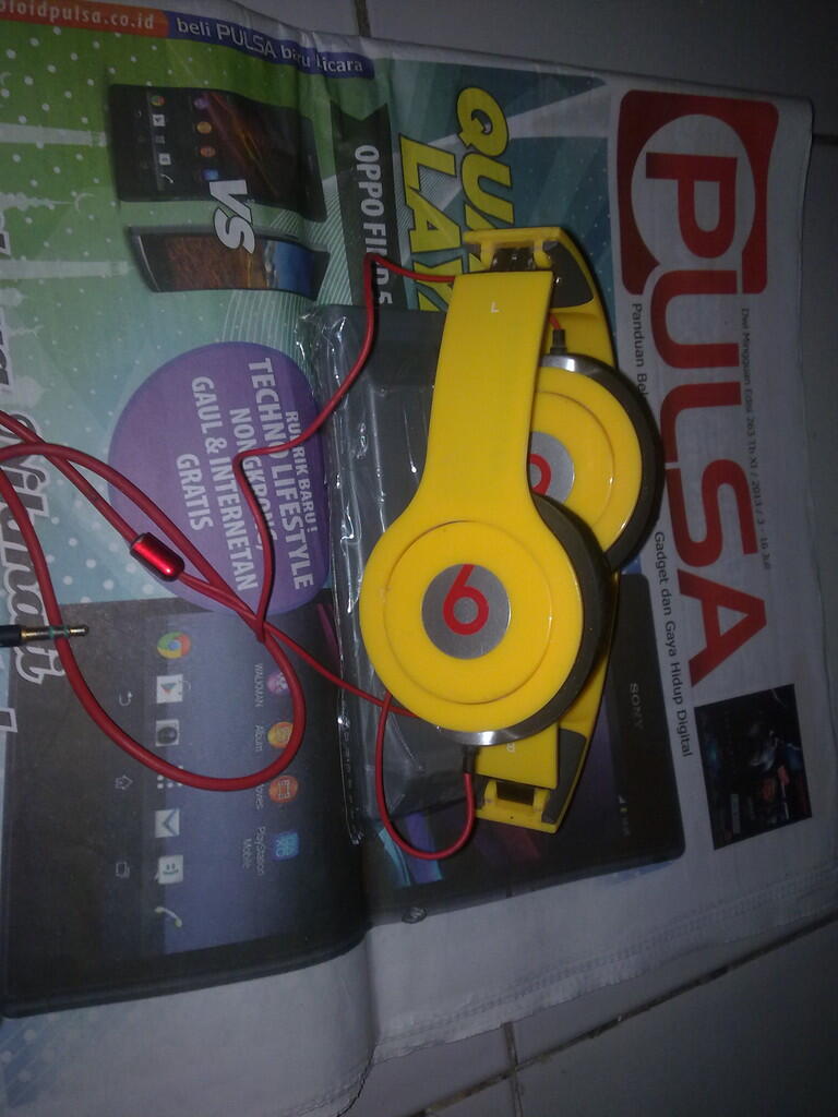 HANDFREE DR DRE KUNING