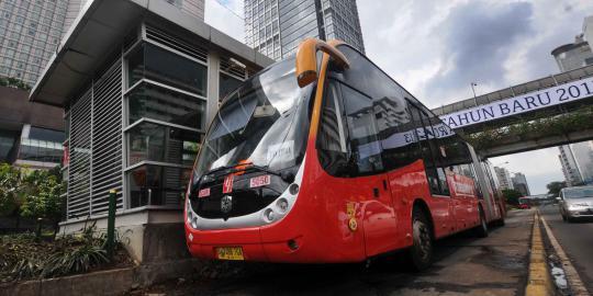 Efektifitas peremajaan Angkutan Umum (Busway &amp; Metromini baru) di Jakarta!