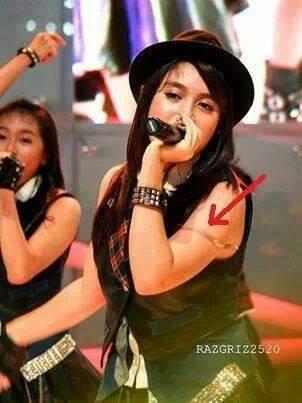 dari pada nabilahjkt48 mending cewe ini gan &#91;bening&#93;