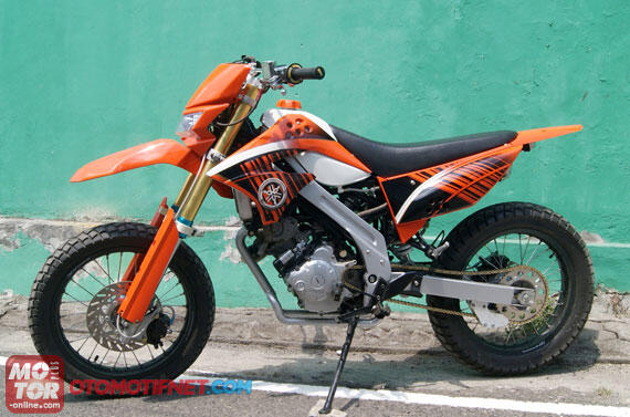 Terjual BODY TRAIL KLX PLASTIK YANG MAU MODIFIKASI TRAIL 