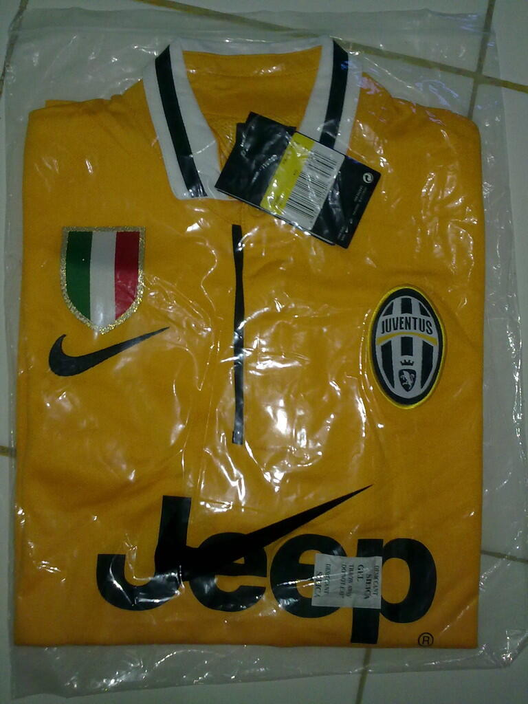 Jersey Grade Ori Juventus Away 2013/2014 Player Issue