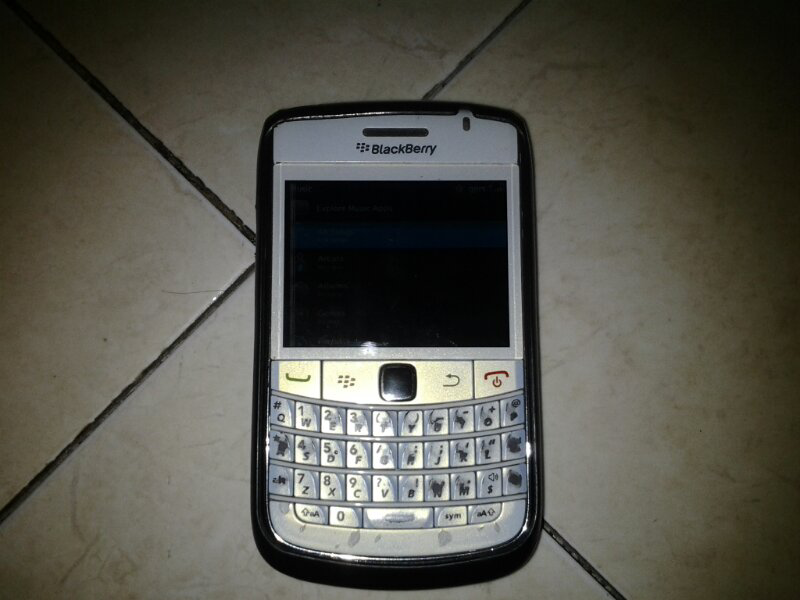blackberry 9780 / onyx 2 white putih full set MURAH