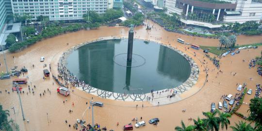 Ahok Janjikan tidak Ada Lagi Banjir Parah di Jakarta