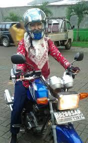 SISTA hijaber wajib masuuuk !!! bagi yg sering bawa motor