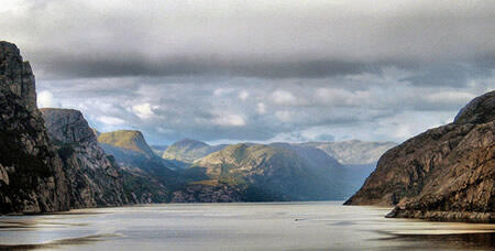 10 fjord yang menakjubkan di norwegia