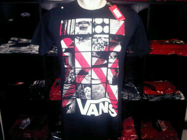 JUAL KAOS DISTRO (VANS, DC, VOLCOM, REBEL8, etc.) GAK ORI, TAPI BIKIN KEREN