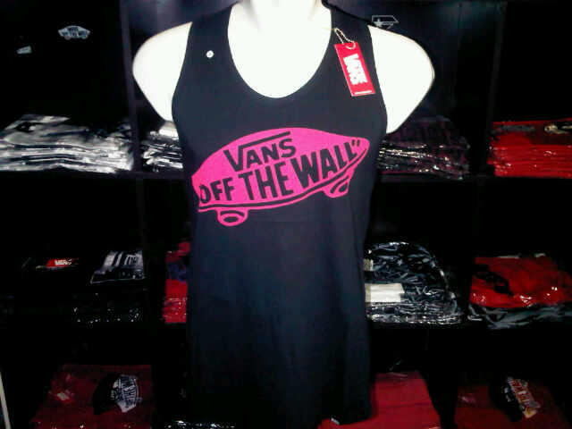 JUAL KAOS DISTRO (VANS, DC, VOLCOM, REBEL8, etc.) GAK ORI, TAPI BIKIN KEREN