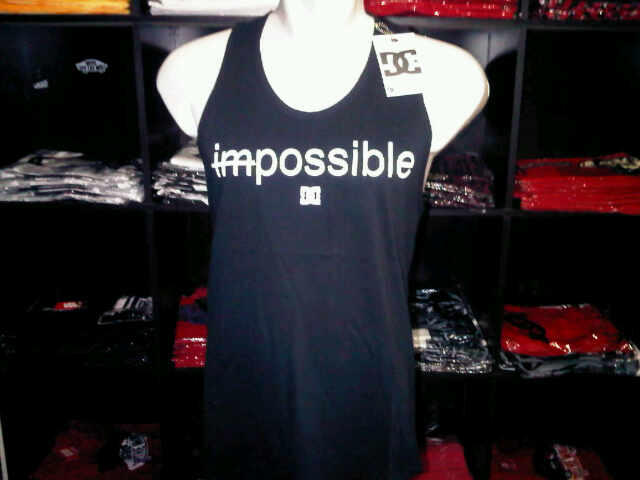 JUAL KAOS DISTRO (VANS, DC, VOLCOM, REBEL8, etc.) GAK ORI, TAPI BIKIN KEREN