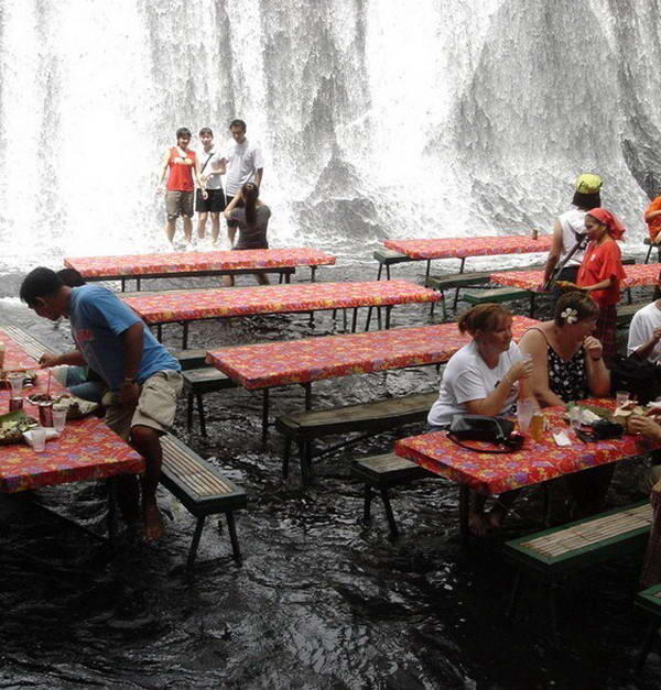 Amazing...!!! Restoran Unik Dibawah Air Terjun.