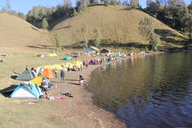 Wisata Asik BROMO - RANUKUMBOLO