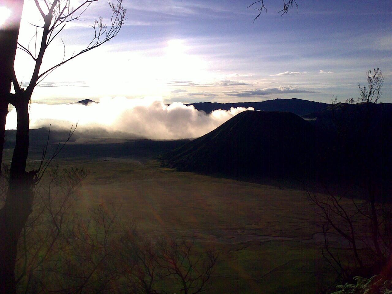 Wisata Asik BROMO - RANUKUMBOLO