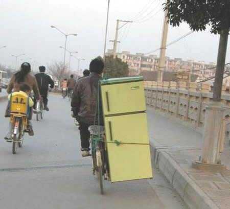 GAYA KEREN NAIK SEPEDA DAN MOTOR !!