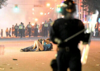 DEMO YANG HOT !!!