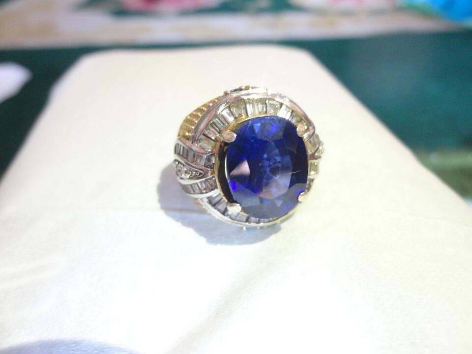 Terjual PUSAT Cincin Batu Mulia dan Permata (Sapphire 