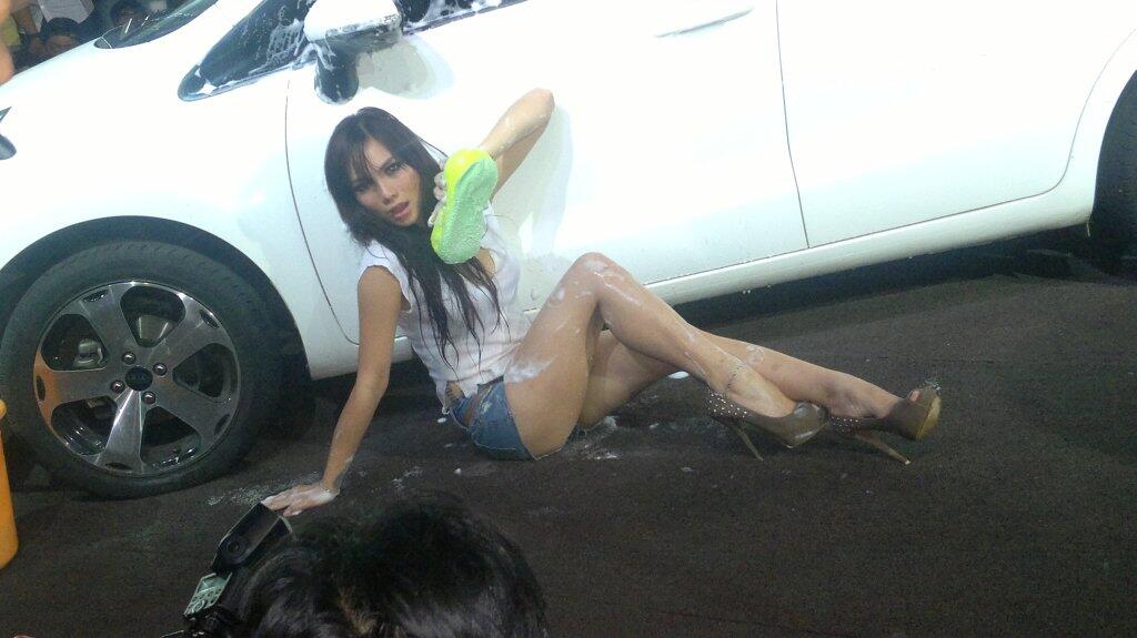 &#91;PICS&#93; Sandra Cherie - Sexy Car Wash - IIMS 2013